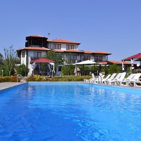 Guest House Misha Petrevene Εξωτερικό φωτογραφία
