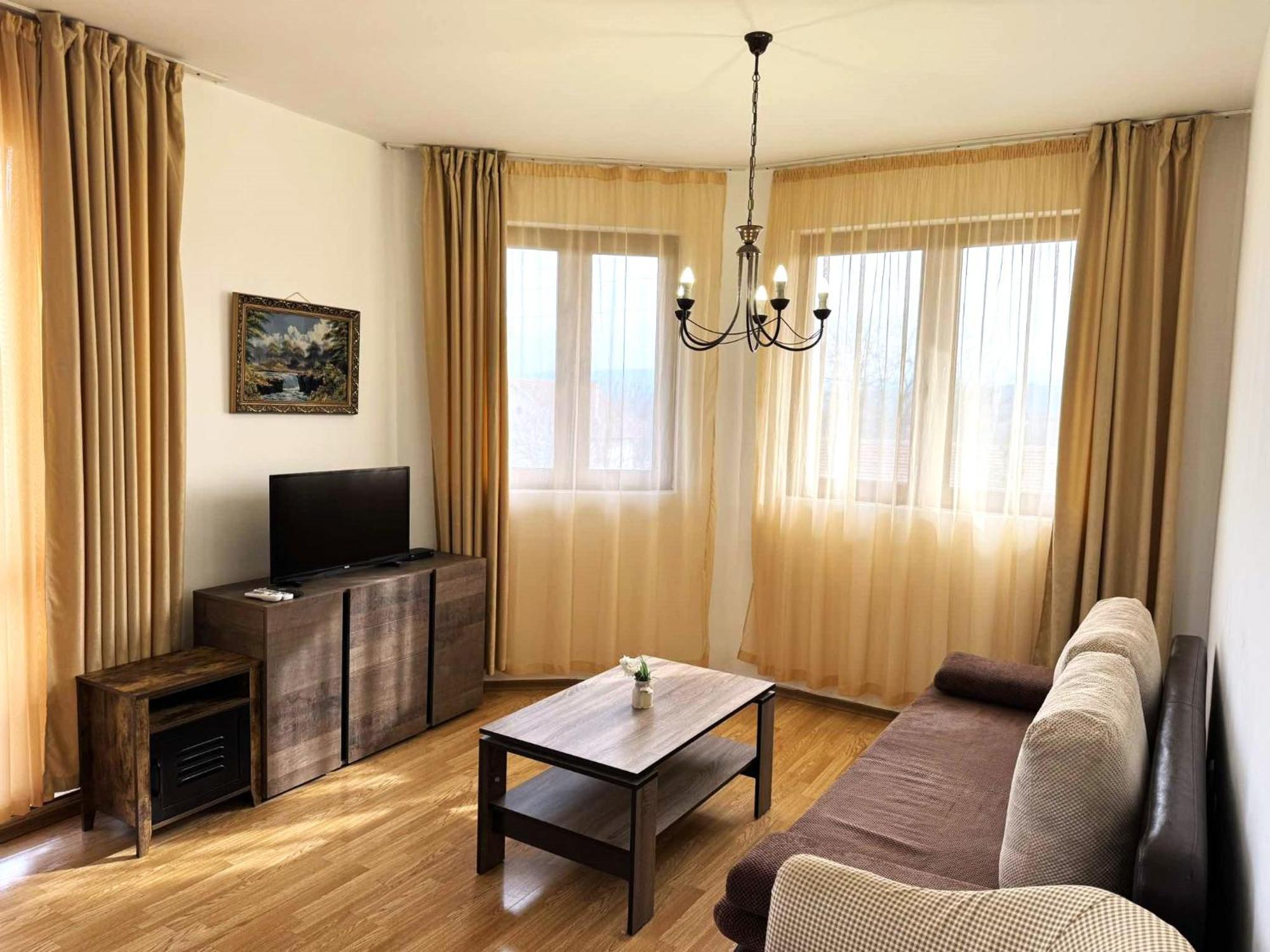 Guest House Misha Petrevene Εξωτερικό φωτογραφία