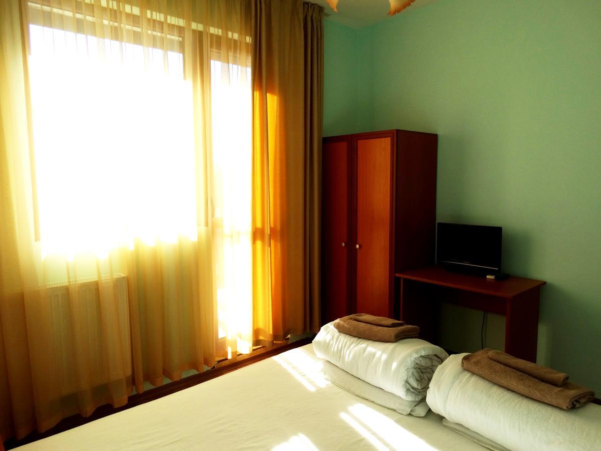 Guest House Misha Petrevene Εξωτερικό φωτογραφία
