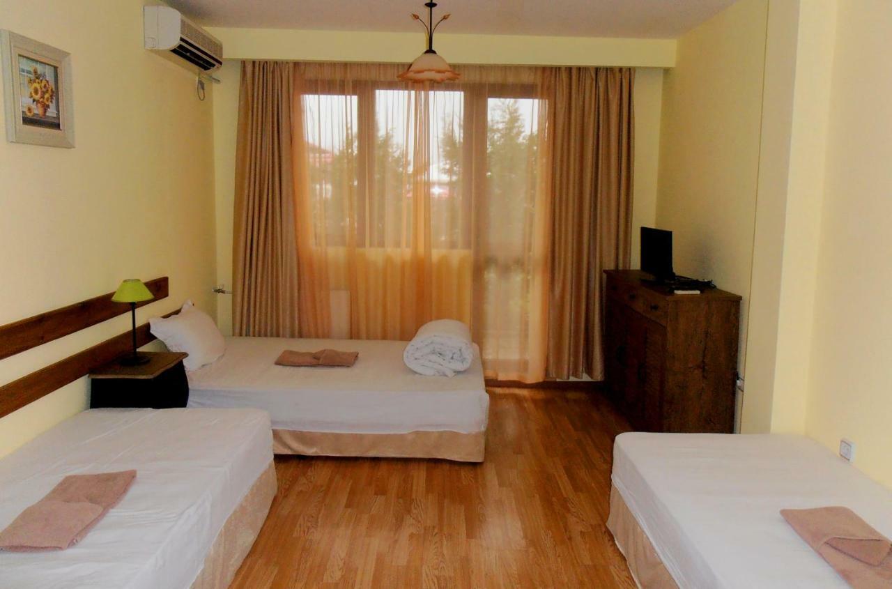 Guest House Misha Petrevene Εξωτερικό φωτογραφία