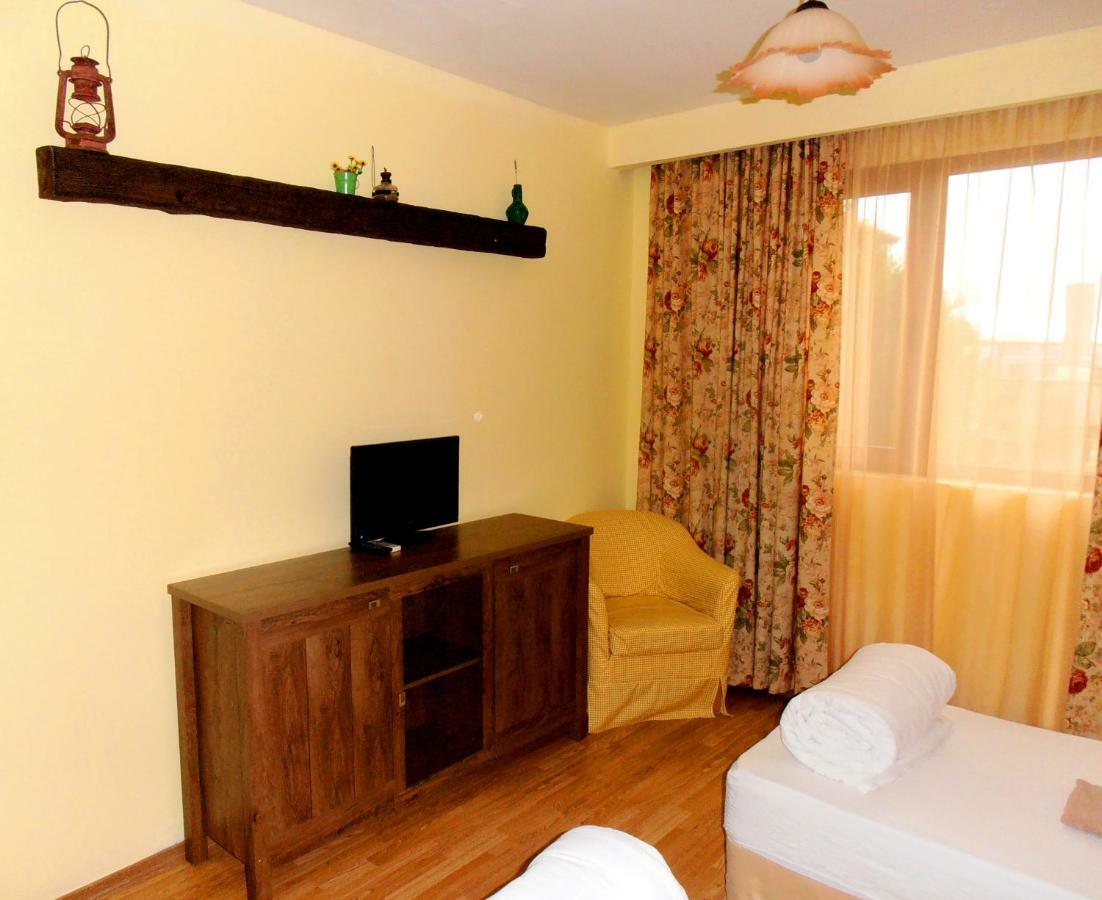 Guest House Misha Petrevene Εξωτερικό φωτογραφία