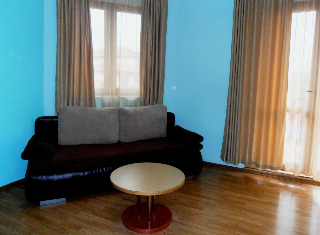 Guest House Misha Petrevene Εξωτερικό φωτογραφία
