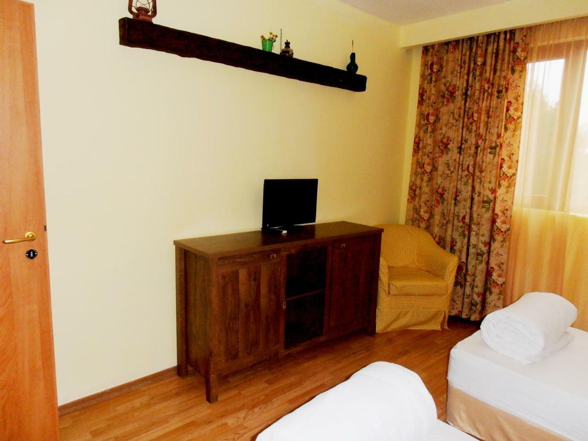 Guest House Misha Petrevene Εξωτερικό φωτογραφία
