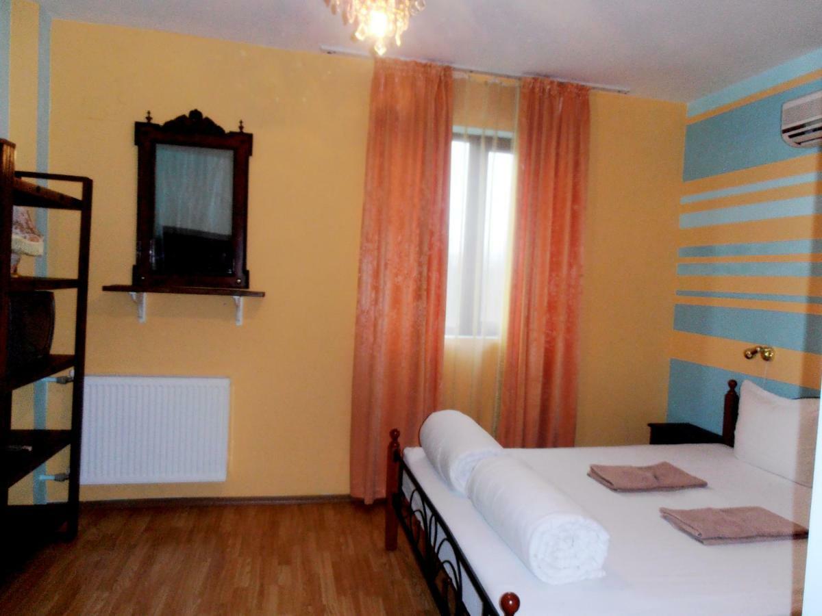 Guest House Misha Petrevene Εξωτερικό φωτογραφία