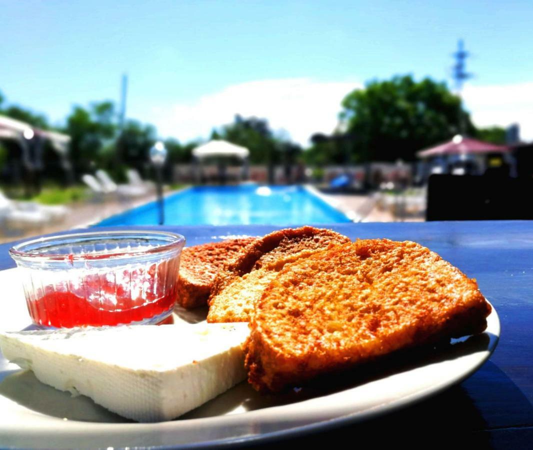 Guest House Misha Petrevene Εξωτερικό φωτογραφία