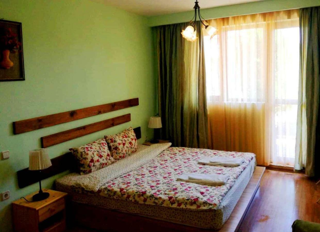 Guest House Misha Petrevene Εξωτερικό φωτογραφία