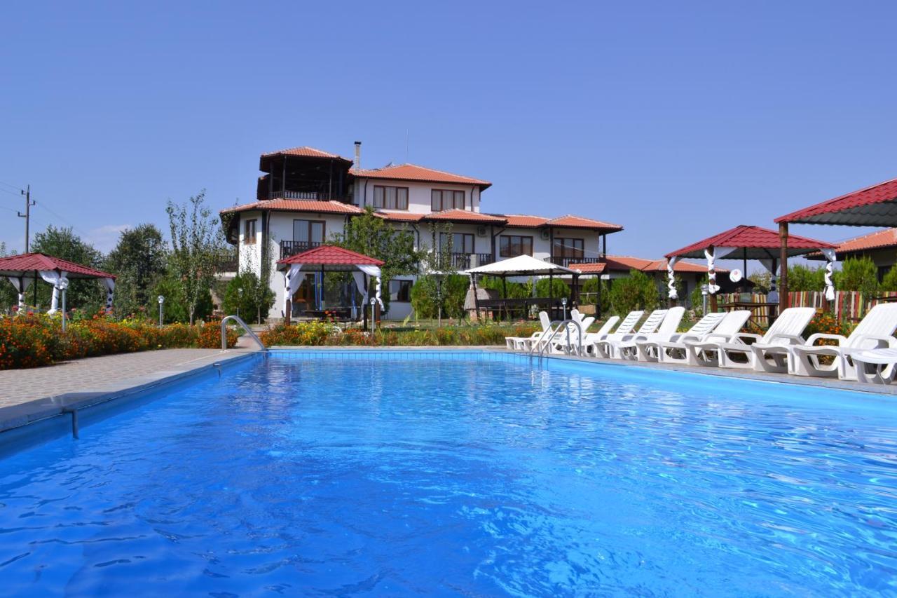 Guest House Misha Petrevene Εξωτερικό φωτογραφία